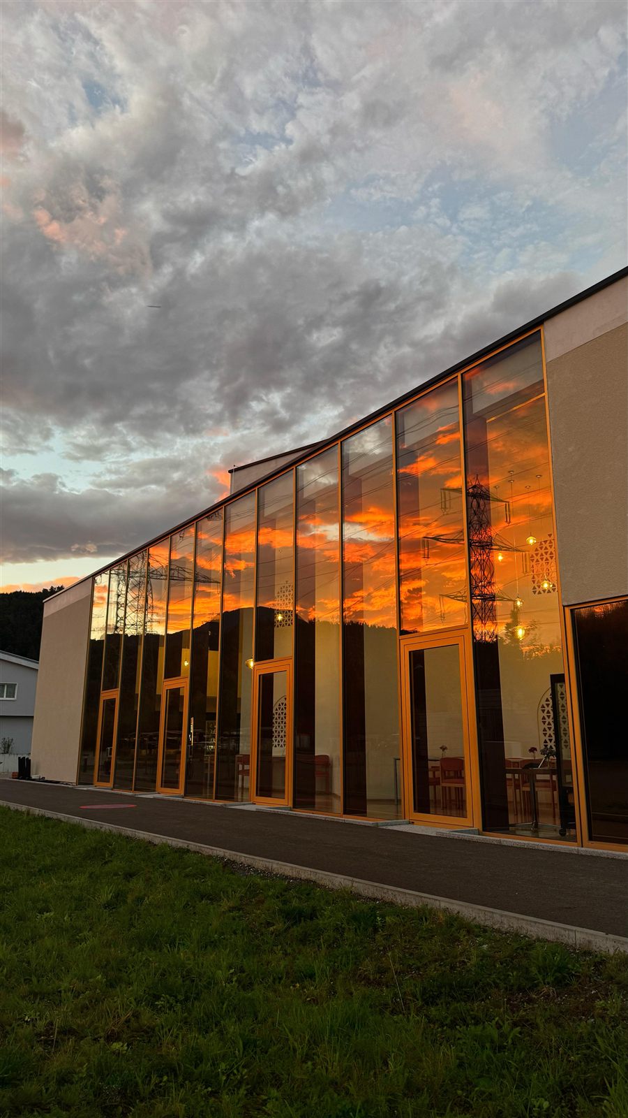 Unser Zentrum in Feldkirch bei Sonnenuntergang